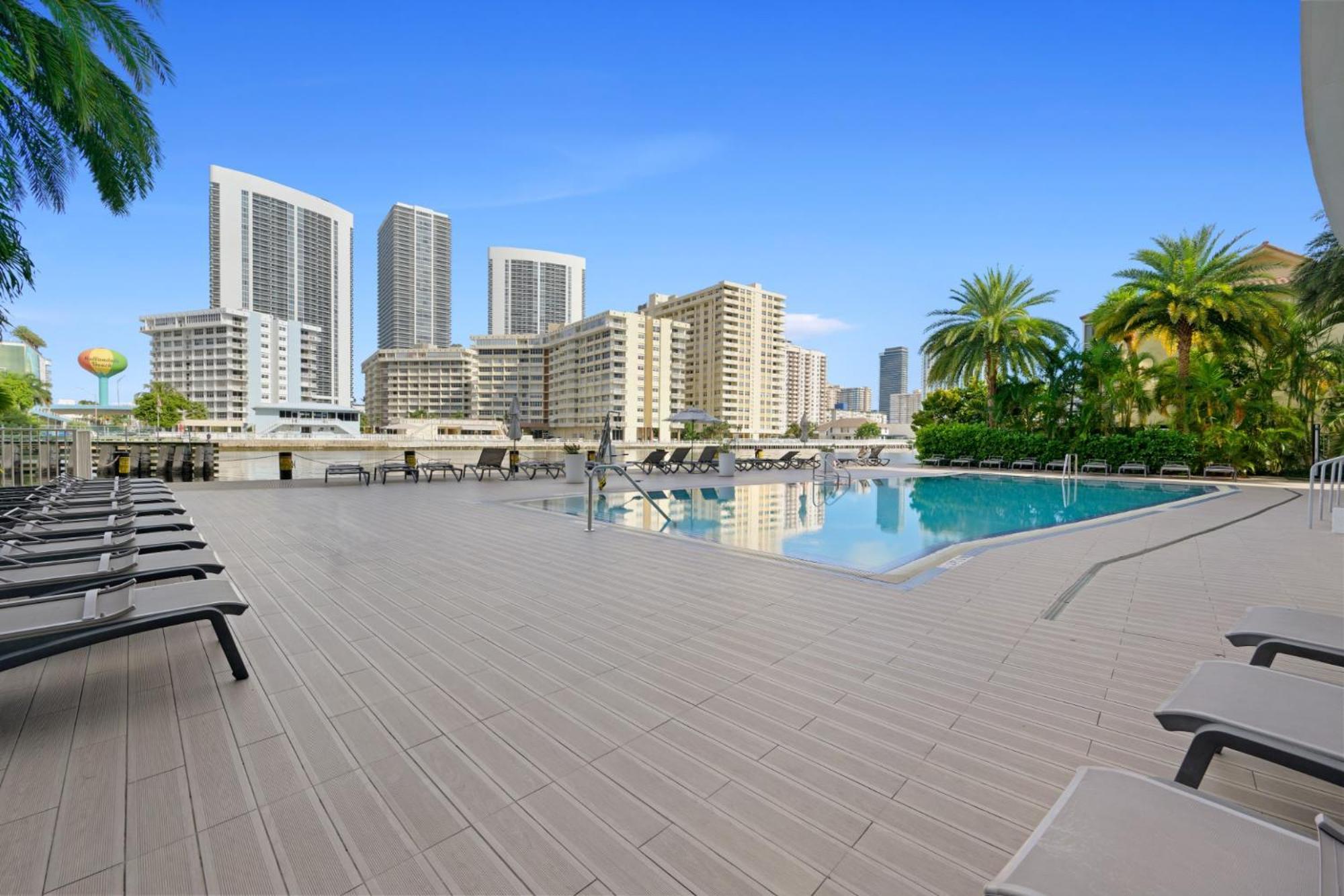 Hallandale Sky Water View Hallandale Beach Eksteriør billede