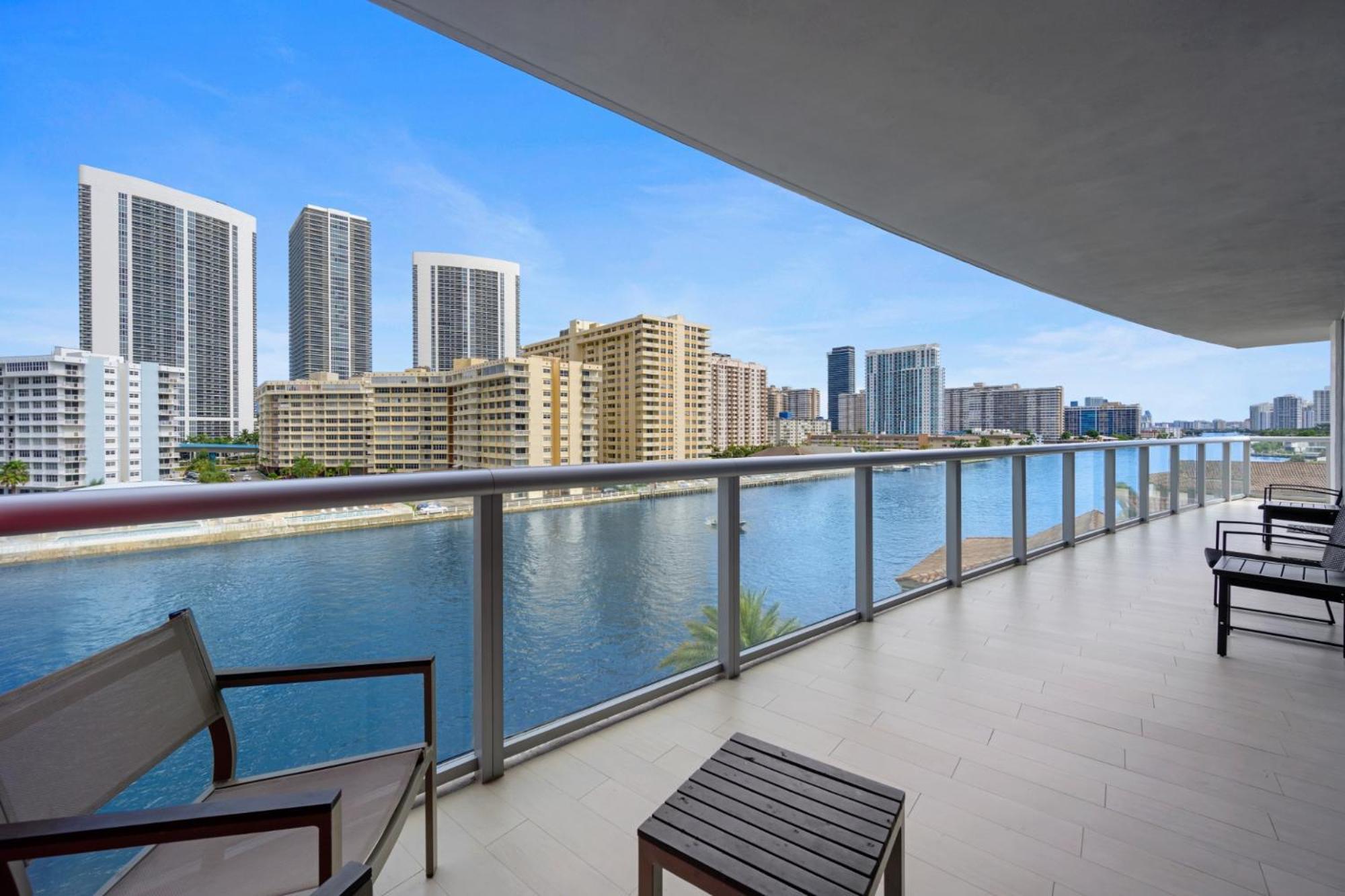 Hallandale Sky Water View Hallandale Beach Eksteriør billede